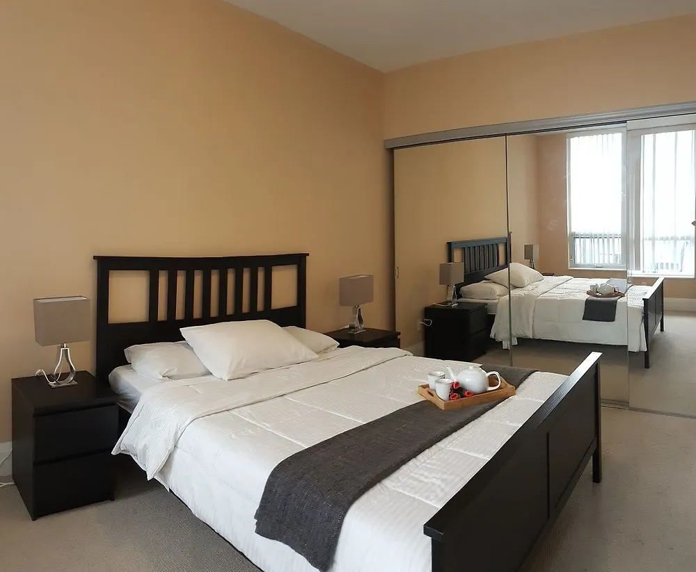 Hotel Kashaneh Guest House - Harrison Garden Toronto