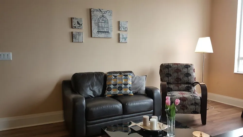 Kashaneh Guest House - Harrison Garden Toronto Hotel