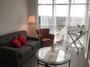Kashaneh Guest House - Harrison Garden Toronto Hotel