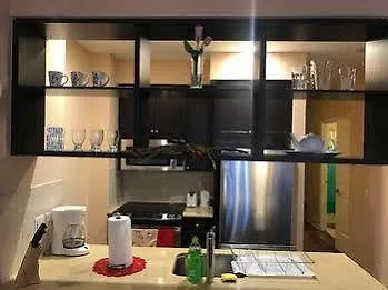 Hotel Kashaneh Guest House - Harrison Garden Toronto