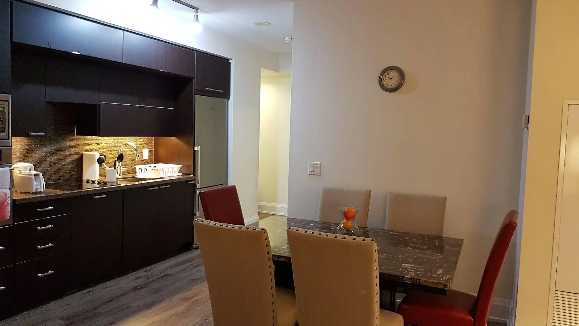 *** Hotel Kashaneh Guest House - Harrison Garden Toronto Canada