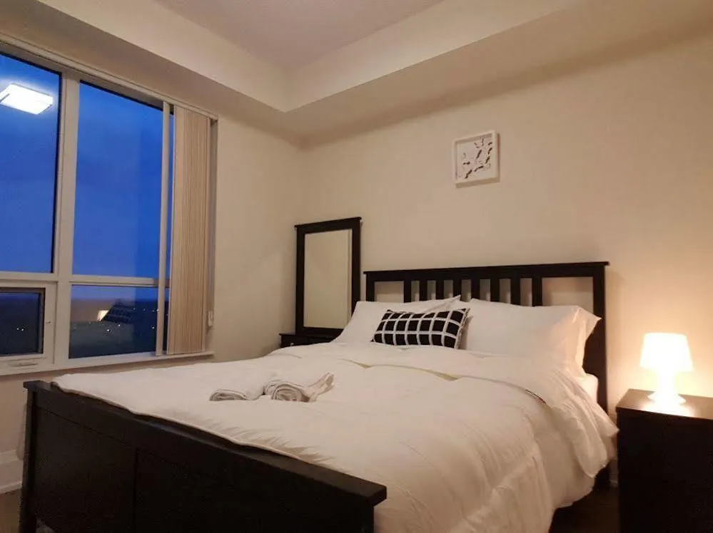 Kashaneh Guest House - Harrison Garden Toronto